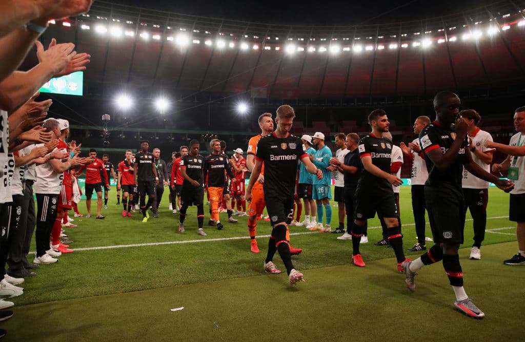 Los bávaros despacharon 4-2 a los de Leverkusen, consiguieron su vigésimo título de Copa y así festejaron su doblete en el futbol alemán.