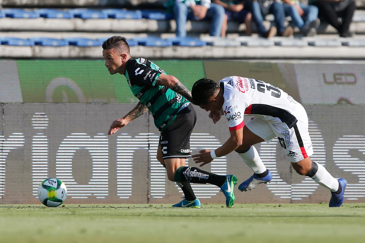 Santos Laguna buscó el ataque desde los primeros minutos.