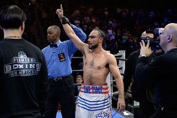 La pelea recorrió toda la ruta y el monarca se impuso por 120-107, 118-108 y 118-108, contienda que no decepcionó.