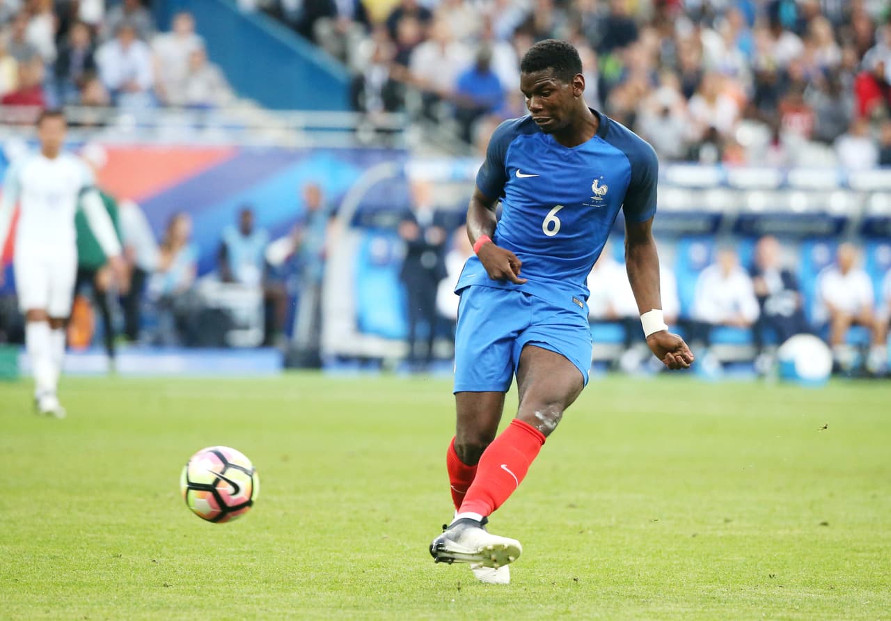 PARIS, FRANCE - JUNE 13: Paul Pogba of France during the international friendly match between France and England at Stade de France on June 13, 2017 in Saint-Denis near Paris, France. (Photo by Jean Catuffe/Getty Images)