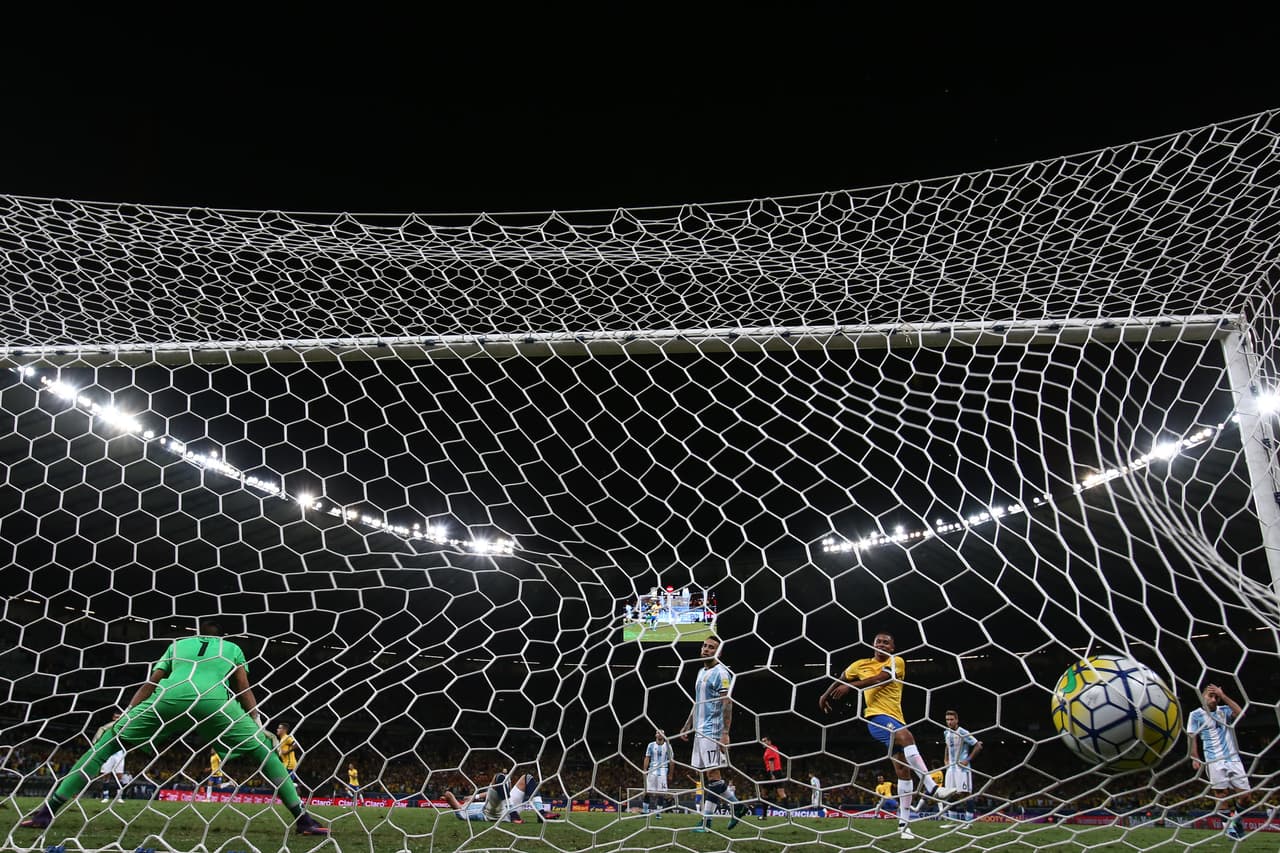A la Argentina de Lionel Messi, el mejor jugador de la historia según varios, la golearon 3-0 en el Estadio Mineirao de Belo Horizonte, escenario de aquel fatídico 7-1.