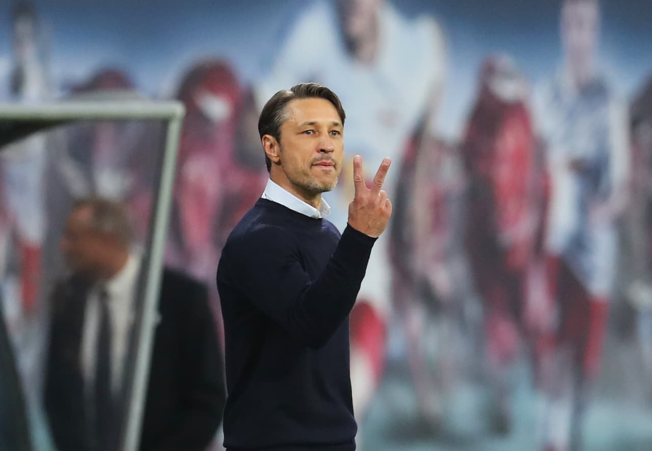 Elétrico empate entre los pupilos de Julian Nagelsmann y Niko Kovac; el Bayern se adelantó con gol de Lewandowksi pero Forsberg, desde los 11 metros, igualó el partido para el 1-1 final.