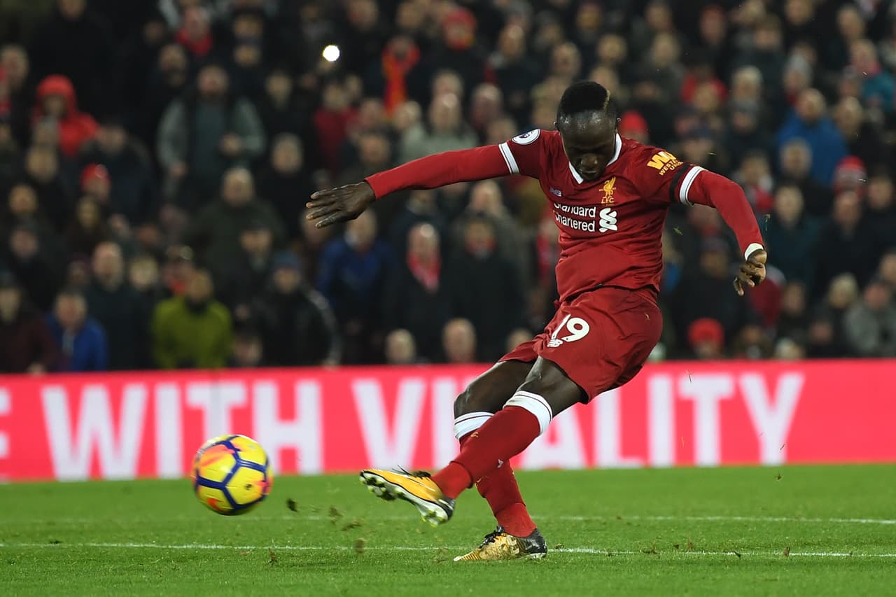 Sin dar reacción, al minuto 16 del segundo tiempo, el senegalés Sadio Mané puso el 3-1 y con eso un golpe de autoridad frente a su gente.