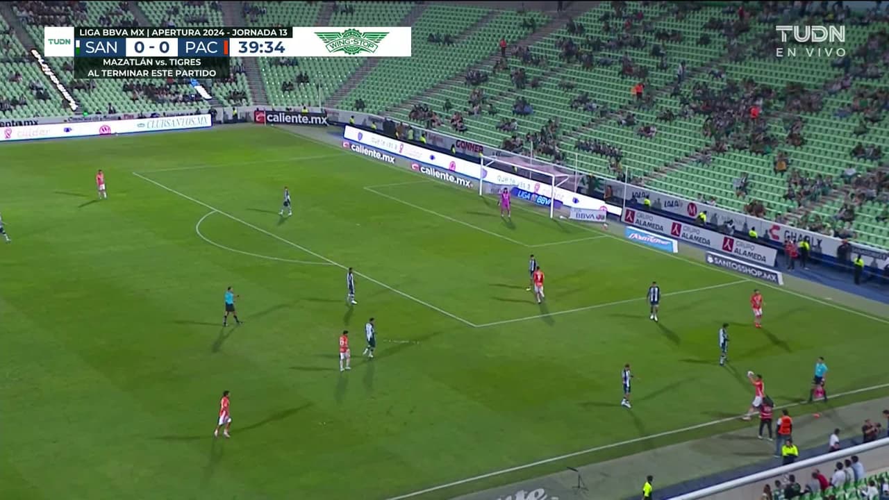 ¡TIRO ATAJADO! disparo por Oussama Idrissi.