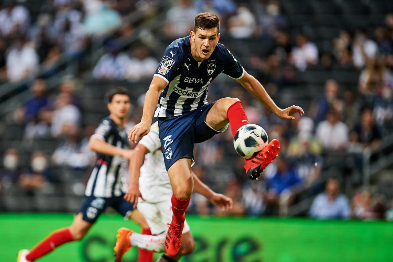 Jesús Gallardo y Rogelio Funes Mori son los encargados de hacer la diablura al Toluca y Monterrey gana 2-0.