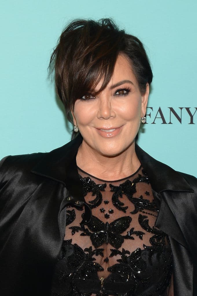 Kris se une a un gran grupo de celebridades que se han incursionado en el mundo de la belleza como, Selena Gómez, Rihana, JLo, entres otras.
<br>