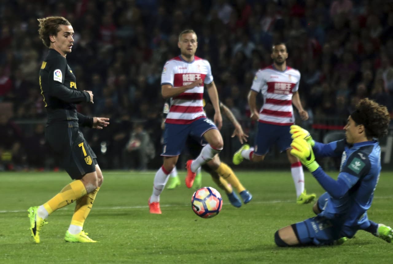 La Liga - Jornada 28: Sporting Gijón Vs. Granada - Domingo 19 de marzo - Guillermo 'Memo' Ochoa ha jugado los 27 partidos que lleva la temporada en España y ha encajado 55 goles.