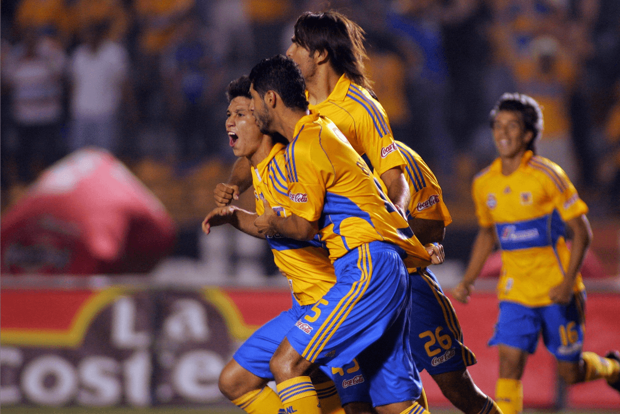 <b>Dramático cierre</b>
<br>Tigres se quedó con 112 puntos, superando los 110 que hizo Necaxa, pero la escuadra de Aguascalientes sintió presión con el gol de Molina y el empate de los Tigres, porque no tuvieron un camino sencillo rumbo a la salvación.