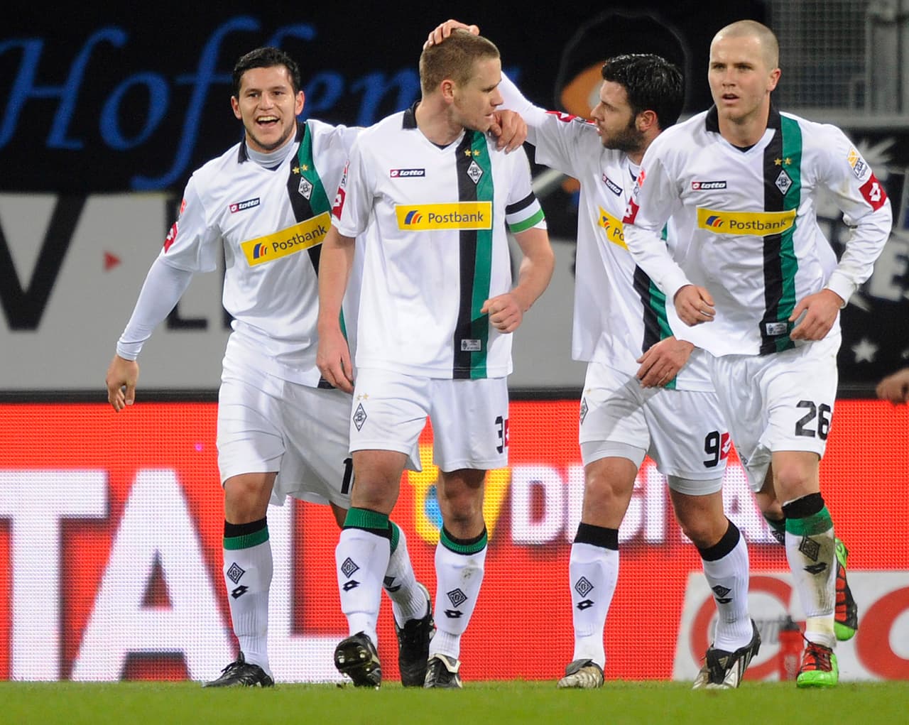 Anotó su primer gol a nivel profesional a las extintas Chivas USA.