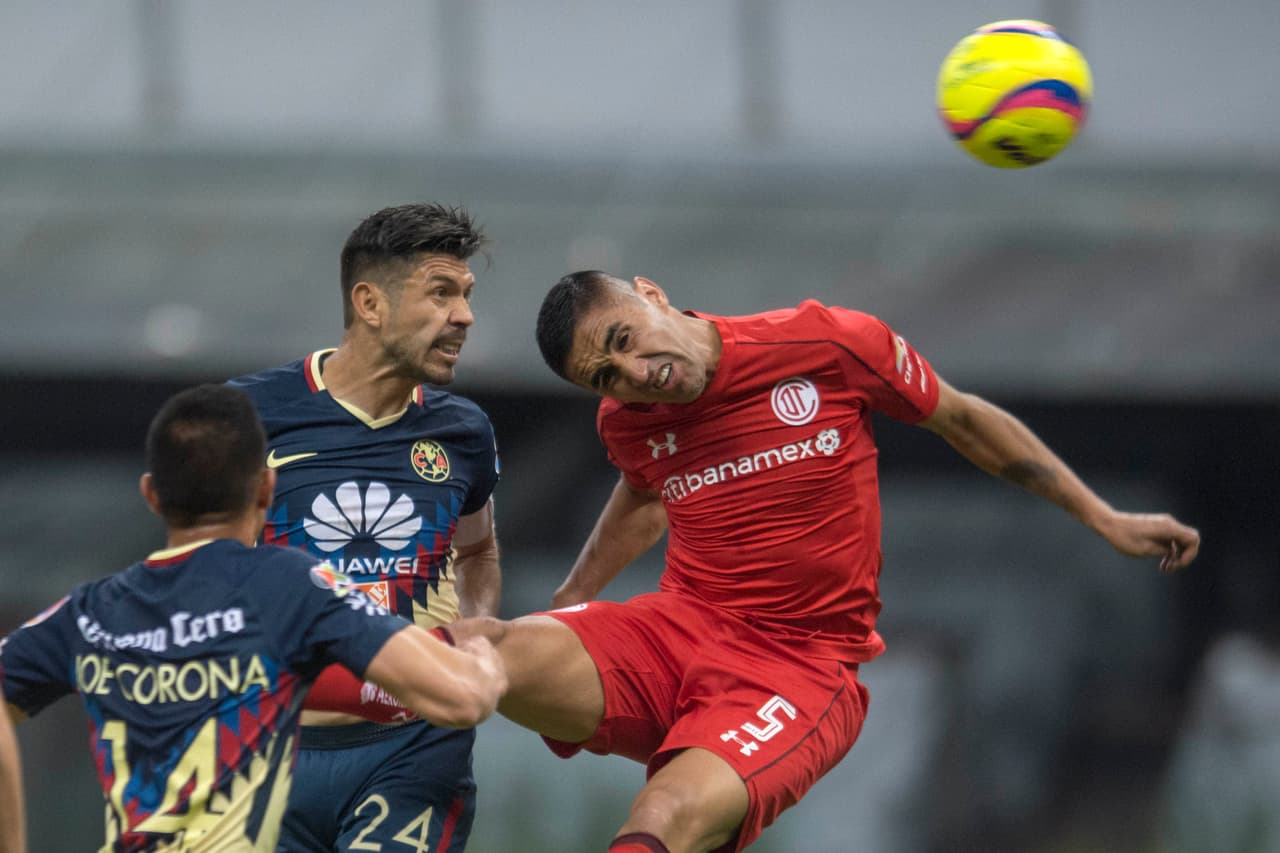 Con un hombre menos y ante un equipo tan sólido como el Toluca, América poco pudo hacer para buscar la victoria.