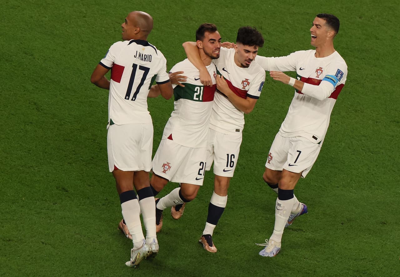 Corea del Sur logró un trinfo de último miuto que los metió a los Octavos de Final de la Copa del Mundo.