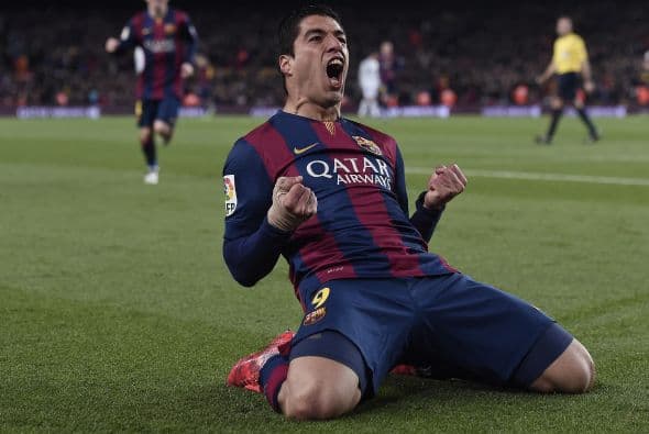 El Nou Camp explotó de alegría con el gol del sudamericano quien festejó con todo.
