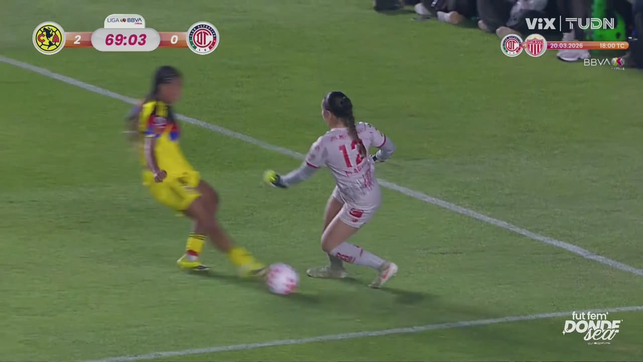 ¡Era el oso del torneo! Geyse le robó el balón a la portera y Toluca sa salvó del tercero