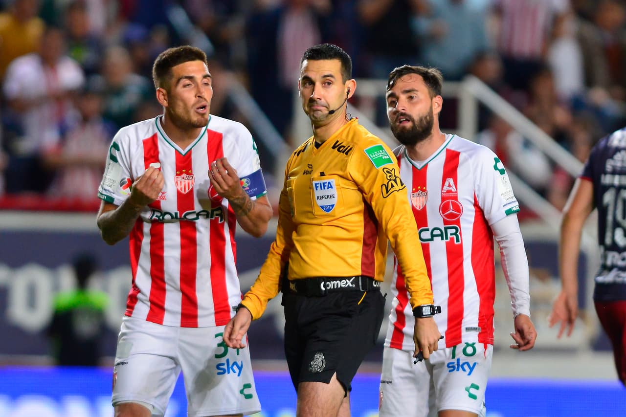 ¡Se queda sin Copa Oro! El árbitro mexicano César Ramos Palazuelos limitado por las pruebas físicas