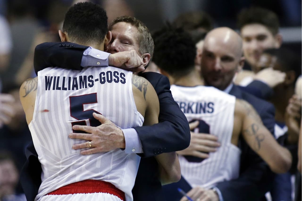 El coach Mark Few llevó a Gonzaga a su primer Final Four.