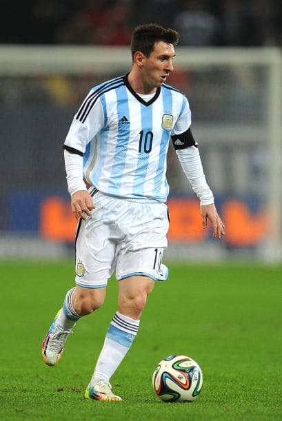 Lionel Messi:Al argentino le ha costado tiempo y esfuerzo tomar el rol de líder con la albiceleste, pero no dudamos que sea el gran capitán a futuro.Más de ¡Golazo Extra!