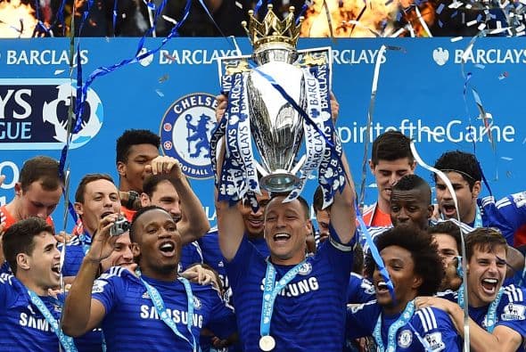 La última jornada del fútbol inglés trajo goleadas al Liverpool y Arsenal, un título al Chelsea y otro individual para el Manchester City.