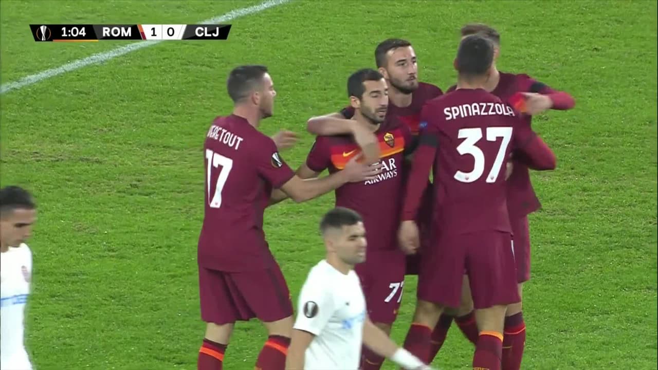 ¡GOOOL! Henrikh Mkhitaryan anota para AS Roma.