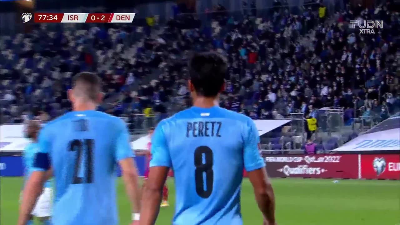 ¡TIRO ATAJADO! disparo por Simon Kjaer.