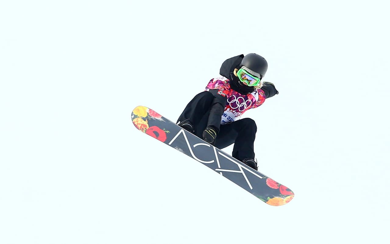 La hermosa Silje Norendal ha sido deportista Olímpiíca en Sochi 2014, ha conseguido 2 títulos en los Winter X Games y uno en su edición europea en la modalidad slopestyle. Con 23 años tiene toda una carrera de éxitos por delante.