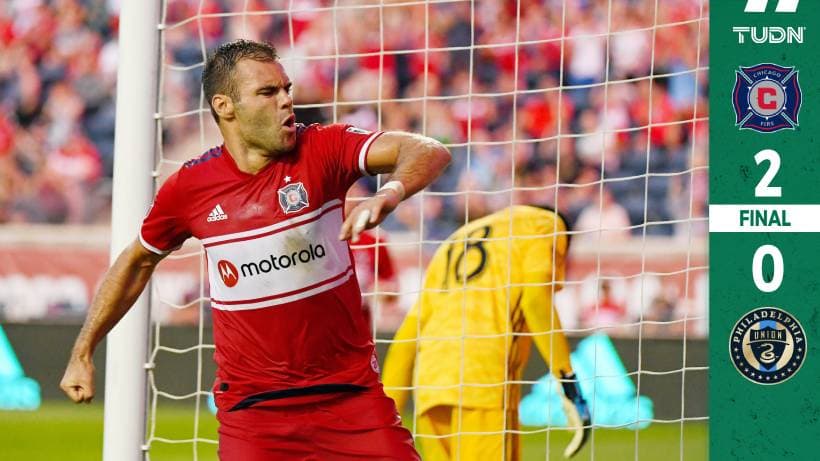 Nemanja Nikolic hizo doblete en la victoria de Chicago Fire ante Philadelphia Union.