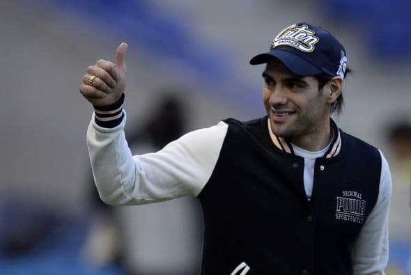 Falcao parecía ganarle al tiempo, pues pronto se le vio caminando y moviéndose sin problemas.