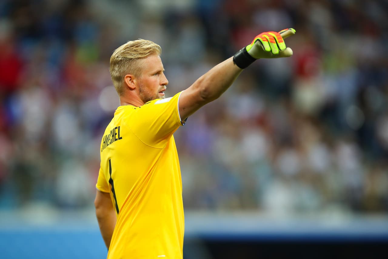 Al igual que su hijo, que siempre está al límite con sus defensores cuando cometen errores.