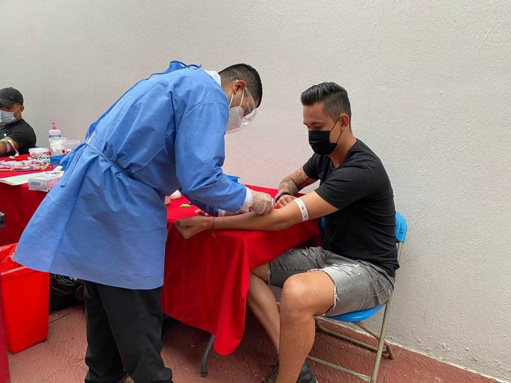 La escuadra se dividió en dos partes para sus evaluaciones físicas.