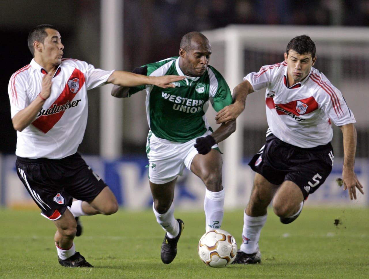 Rubens Sambueza tuvo chispazos de genialidad con River Plate, pero sus mejores temporadas las dio con el América y los Pumas.