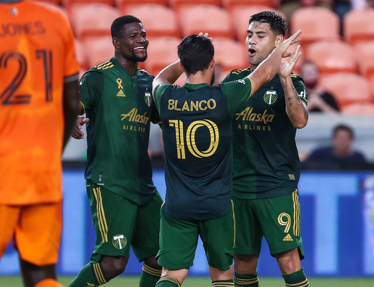 Fue un 2-0, con goles de Yimmi Chará y Felipe Mora.
<br>