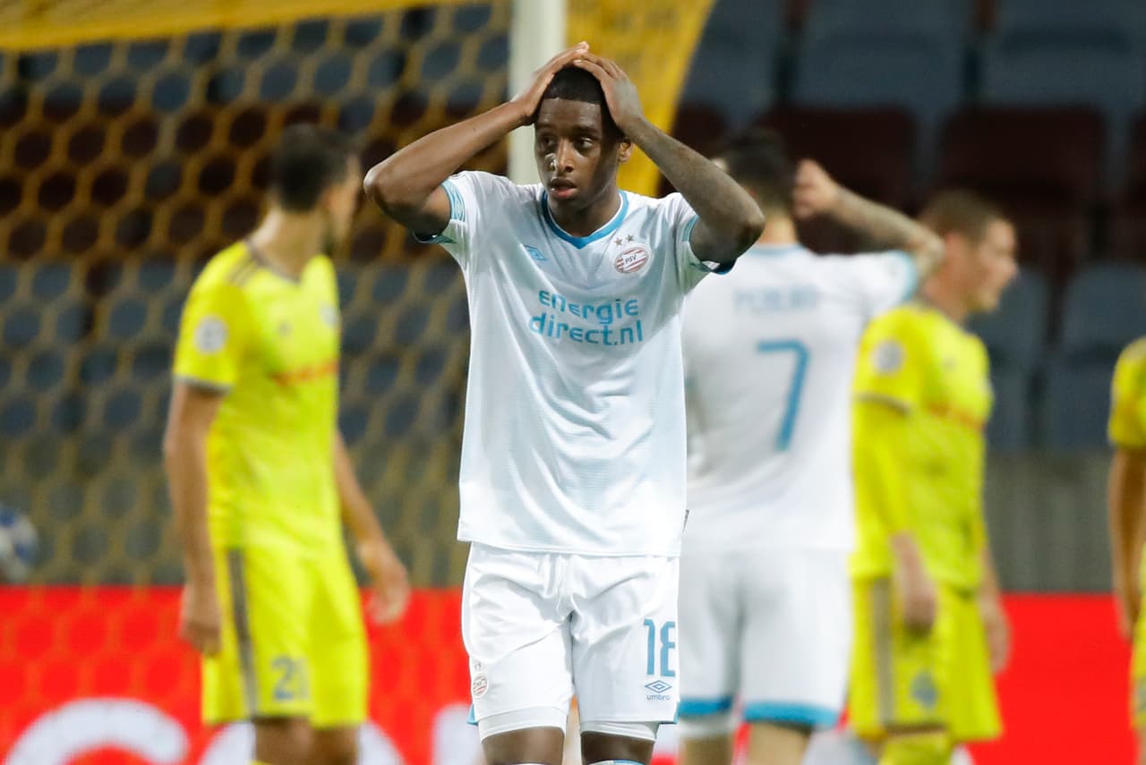 El PSV Eindhoven sintió el golpe y apeló a su jerarquía para irse en respuesta y darle vuelta a la situación.