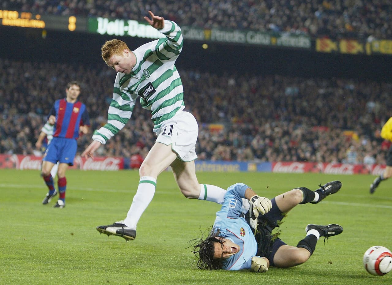 En el juego ofensivo culé, la defensa siempre juega muy adelantada y por ello es necesario un portero capaz de leer las jugadas y anticiparlas antes de que ocurran.