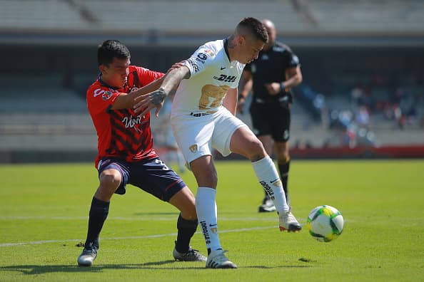 <b>Primer empate sin goles: </b>Pumas no pudo ante su afición ejn Ciudad Universitaria y se conformó con el empate sin goles ante los Tiburones Rojos de Veracruz. 
<b>(Pumas 0-0 Veracruz, Final)</b>