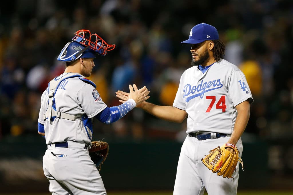 Los Dodgers sin lugar a dudas la pasaron mal en su ausencia: el bullpen del equipo permitió 19 carreras en un lapso de 29.1 innings y están dos juegos atrás de los Arizona Dbacks en la cima del Oeste.
<br>