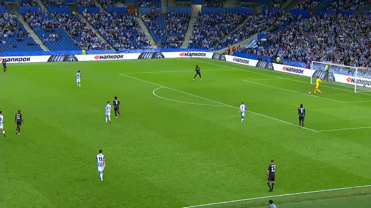 ¡TIRO ATAJADO! disparo por Portu.