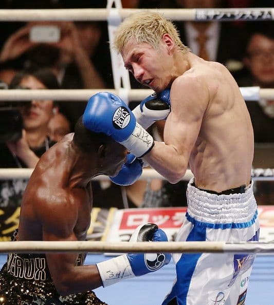 Guillermo Rigondeaux defendió los cinturones de las 122 libras de la AMB y la OMB ante el japonés Hisashi Amagasa en Japón.