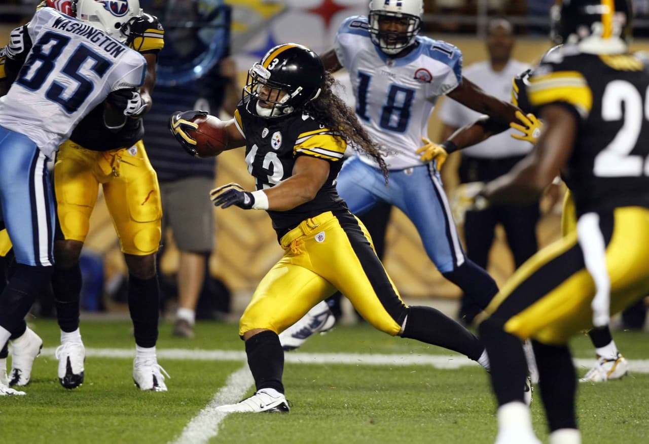Hablando de dominio defensivo, el 10 de septiembre de 2009, los máximo ganadores de Trofeos Lombardi con 6, los Pittsburgh Steelers estrenaron esa etiqueta con una gran intercepción a una mano de Troy Polamalu en la victoria por 13 a 10 en la apertura de la temporada sobre los Tennessee Titans. (Foto: AP-NFL).