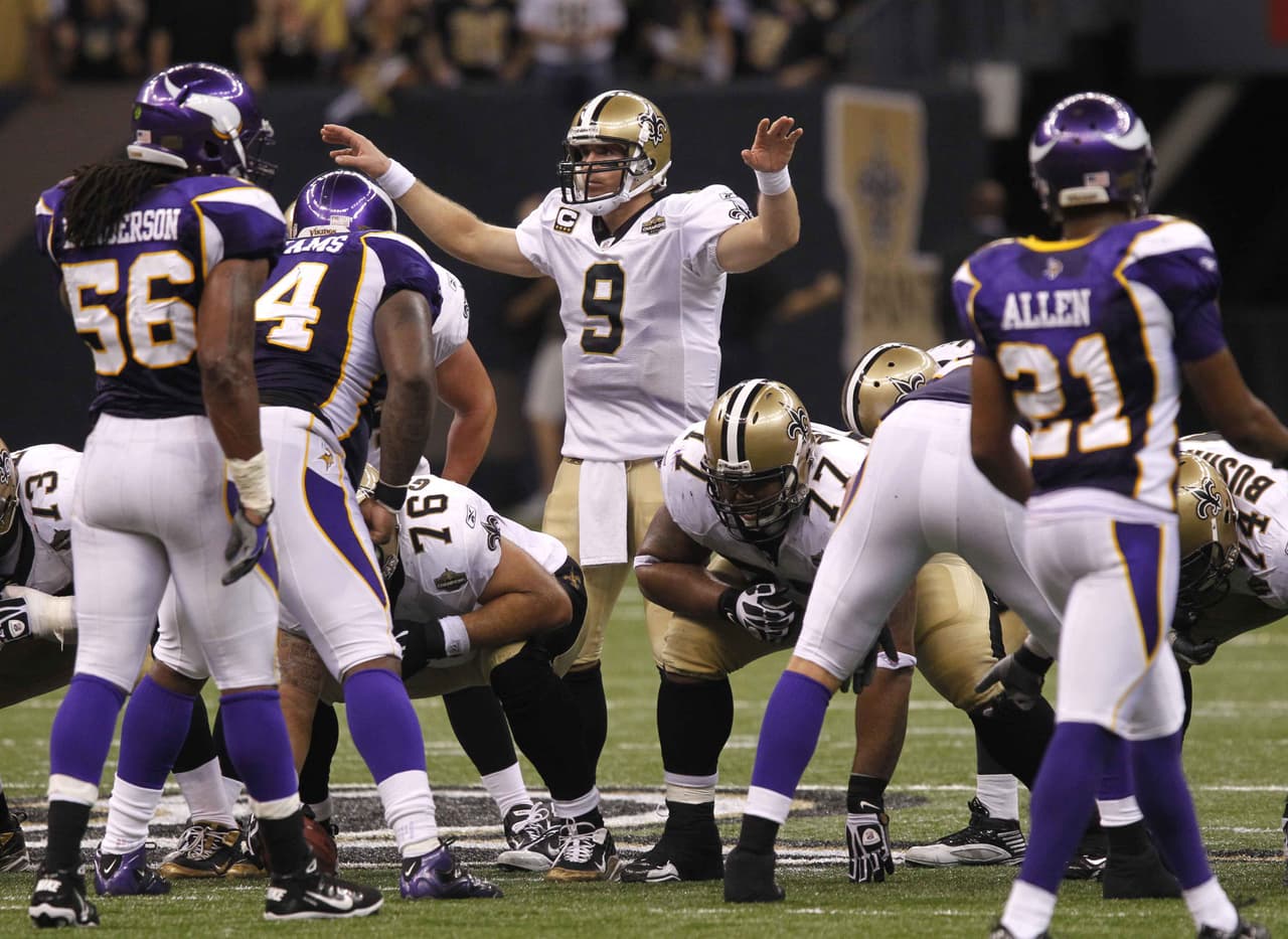 Los New Orleans Saints ganaron su primer Super Bowl en la edición XLIV, aquella vez avanzaron al 'Súper Domingo' tras derrotar a los Minnesota Vikings de Brett Favre en el Juego por el Campeonato de la NFC, siete meses después se dio la revancha en el Kickoff disputado el 9 de septiembre de 2010 en el Superdome, los de la 'Ciudad del Jazz' se volvieron a imponer por 14-9. (Foto: AP-NFL).