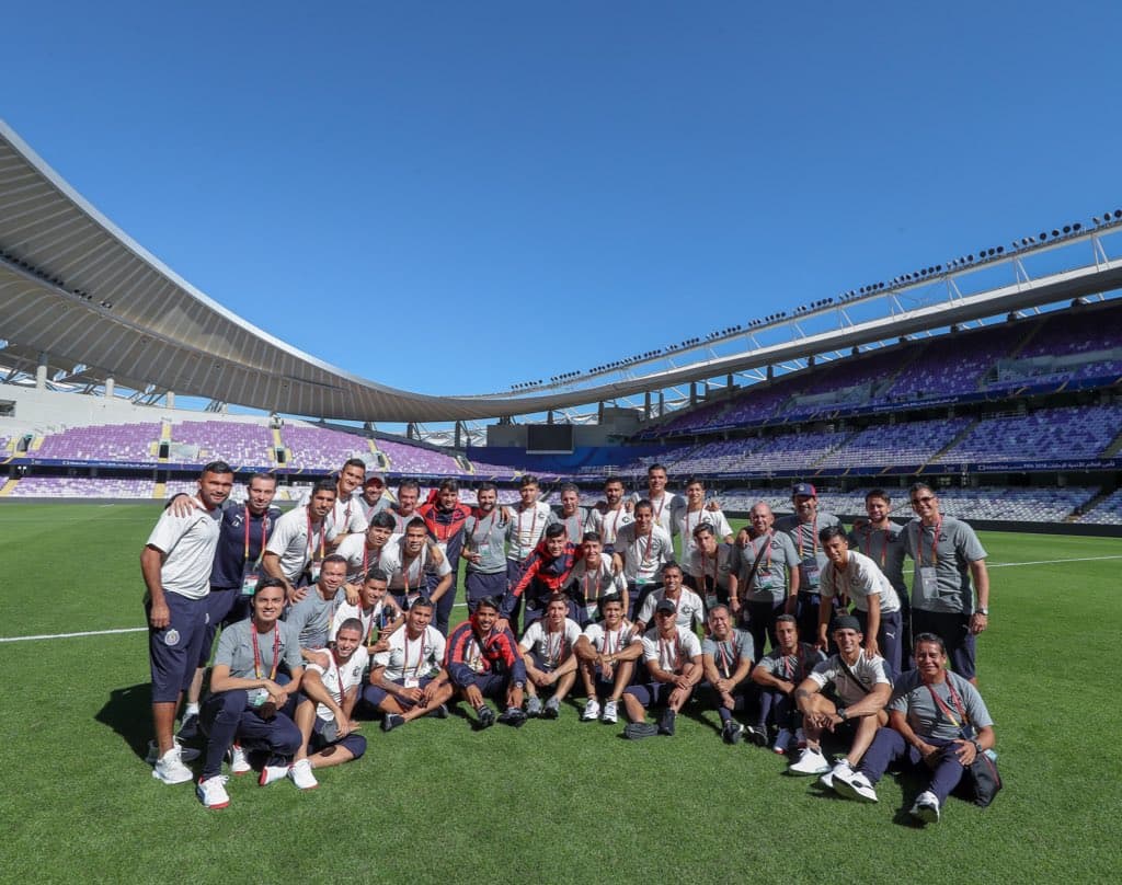 ¡Chivas listas para salir a escena!: el Rebaño ya reconoció la cancha en la jugará ante Kashima