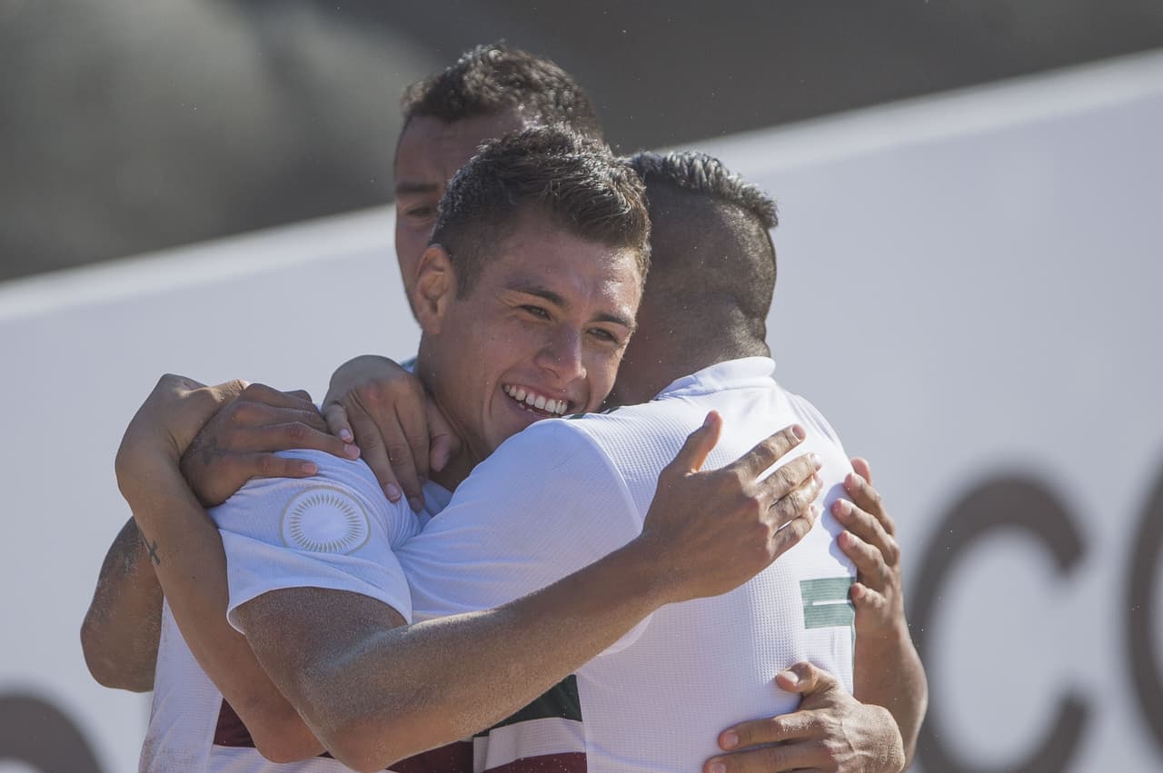 Un gran ambiente y una excelente entrada se registró en el estadio Visit Puerto Vallarta en la costa del estado de Jalisco.