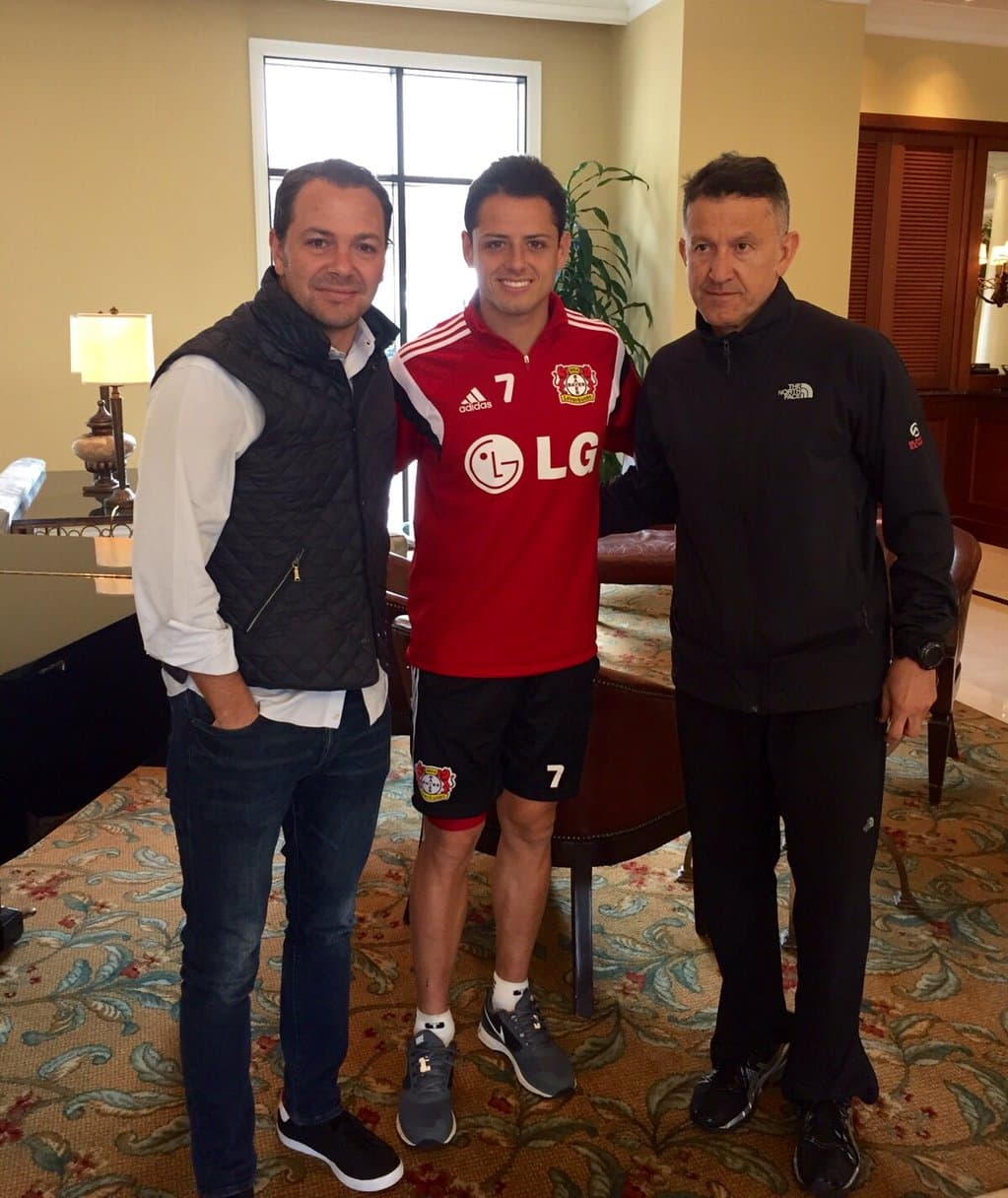 Juan Carlos Osorio charló con 'Chicharito' en Orlando