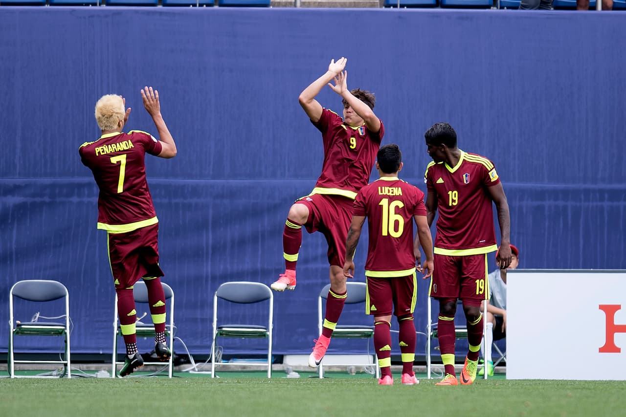 Venezuela dio un salto de calidad en el grupo B del Mundial Sub-20 y sorprendió con un triunfo 2-0 contra Alemania, que le abre una nueva obligación a México.
