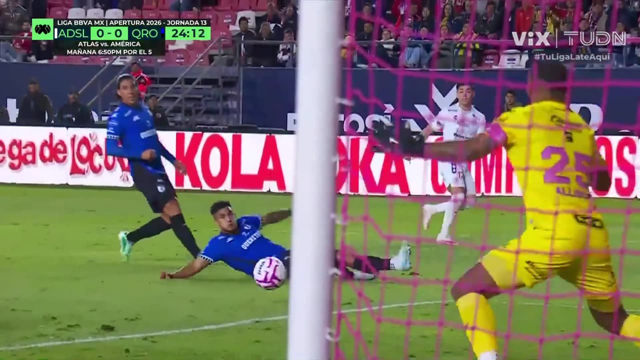 ¡¡Barrida salvadora de Villanueva ante jugada peligrosa del San Luis!!