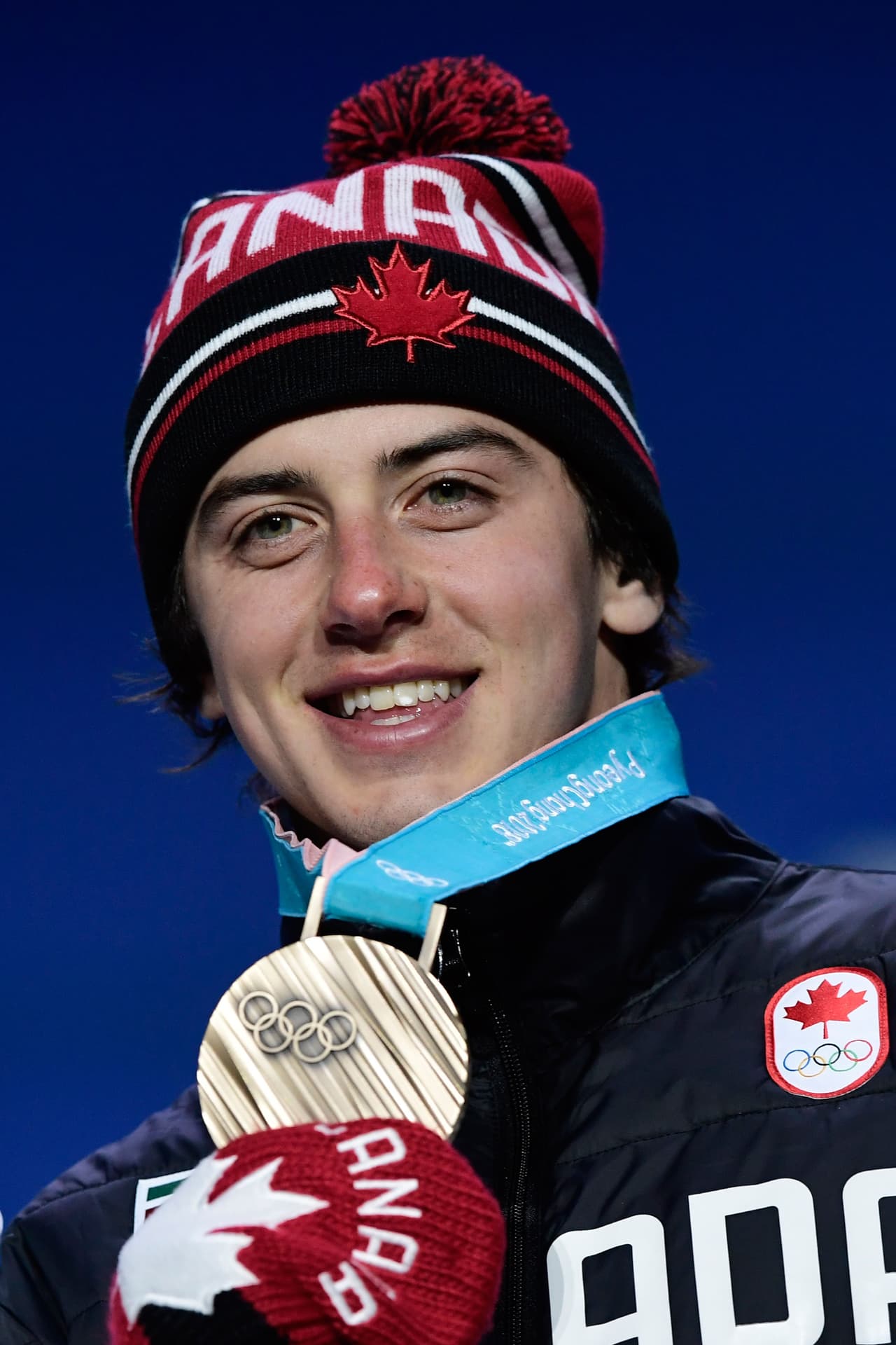 El canadiense Mark McMorris celebró su gloria olímpica luego de vencer al rival más duro de su vida, la muerte, para convertirse en un ídolo de los Olímpicos de Invierno Pyenongchang 2018.