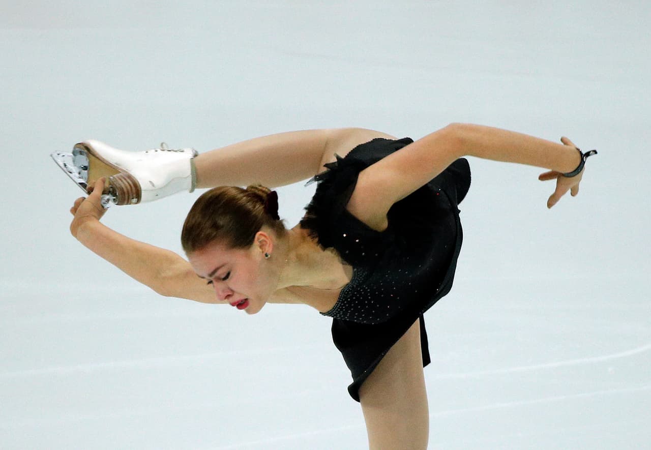 La elasticidad, la fuerza y la coordinación se mezclan con la belleza y la sensualidad propia de las mujeres durante las competencias de patinaje artístico, que tuvieron una nueva cita Grand Prix de Figuras en Francia.