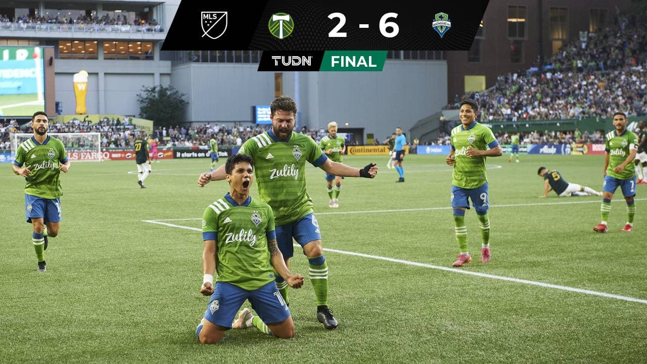 Seattle goleó en antológico clásico con joyas de Raúl Ruidíaz y Fredy Montero
