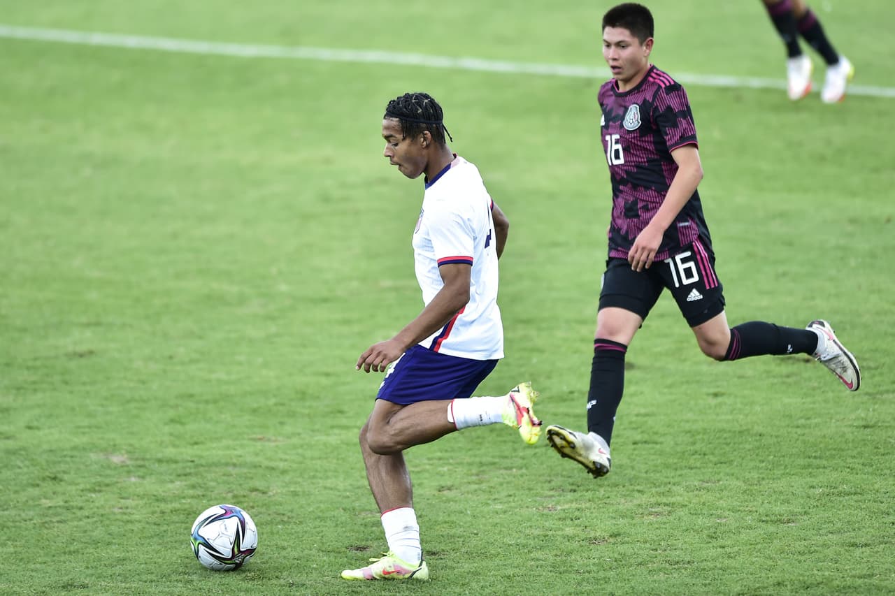 El conjunto Azteca jóven logró quitarse la espina que la selección mayor no pudo y le pegan 2-1 a Estados Unidos en la final de la Revelations Cup.