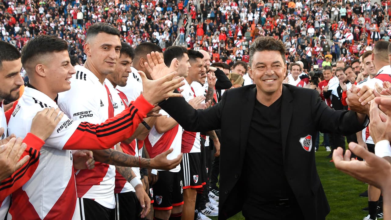 Gallardo termina su era en River con emotiva despedida y goleada al Betis