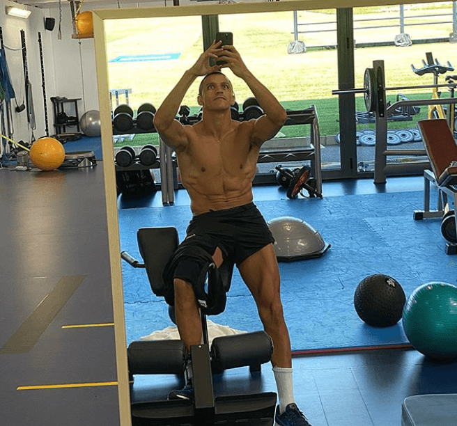 El jugador del Inter siempre muestra en redes su trabajo físico.