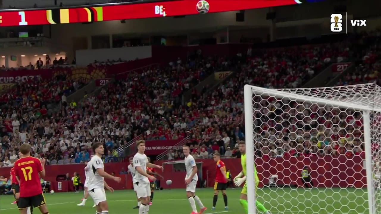 ¡Iba a ser un golazo! Jérémy Doku recortó y casi la cuelga en el ángulo